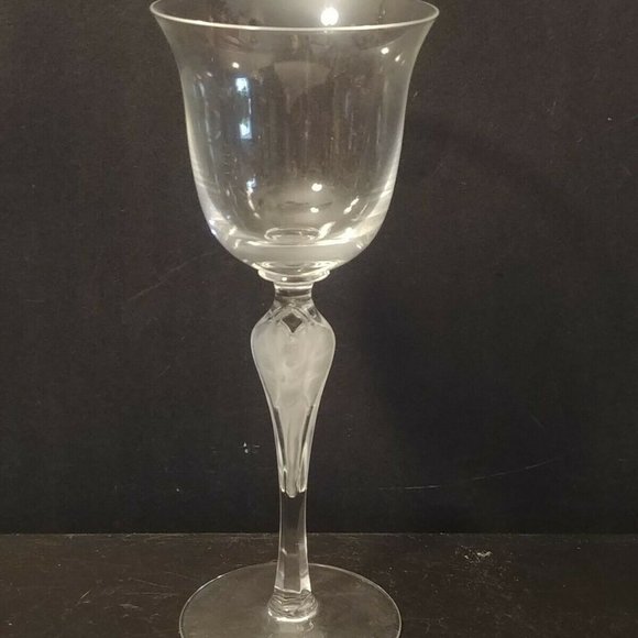 Faberge 'Anna Pavlova' Crystal Wine Glass(s) Igor Carl Stemware Frosted Fairy - Picture 1 of 4
